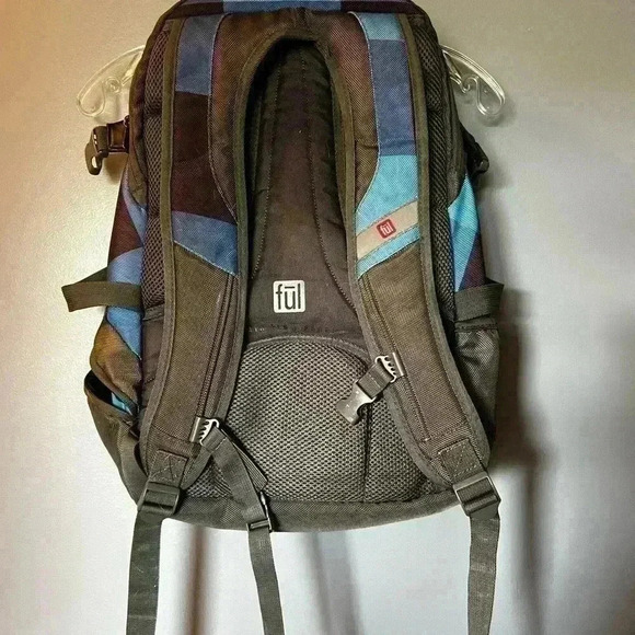 Ful Skateboard Laptop Backpack, Lots Of Pockets For Storage Back to School - Picture 5 of 8